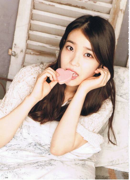 fans-claim-that-watching-iu-eat-food-is-the-most-relaxing-thing-you8217ve-ever-seen-2